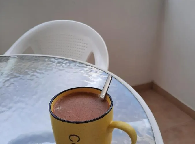 Apartament Large Apt 2 Bedrooms Sea View & 2 Balconies Larnaca