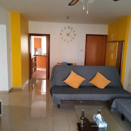 Large Apt 2 Bedrooms Sea View & 2 Balconies Apartamento