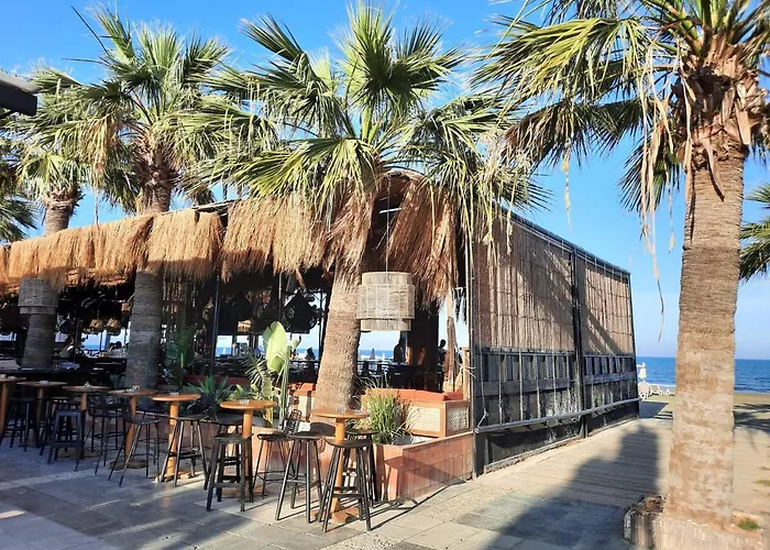 Large Apt 2 Bedrooms Sea View & 2 Balconies アパート *